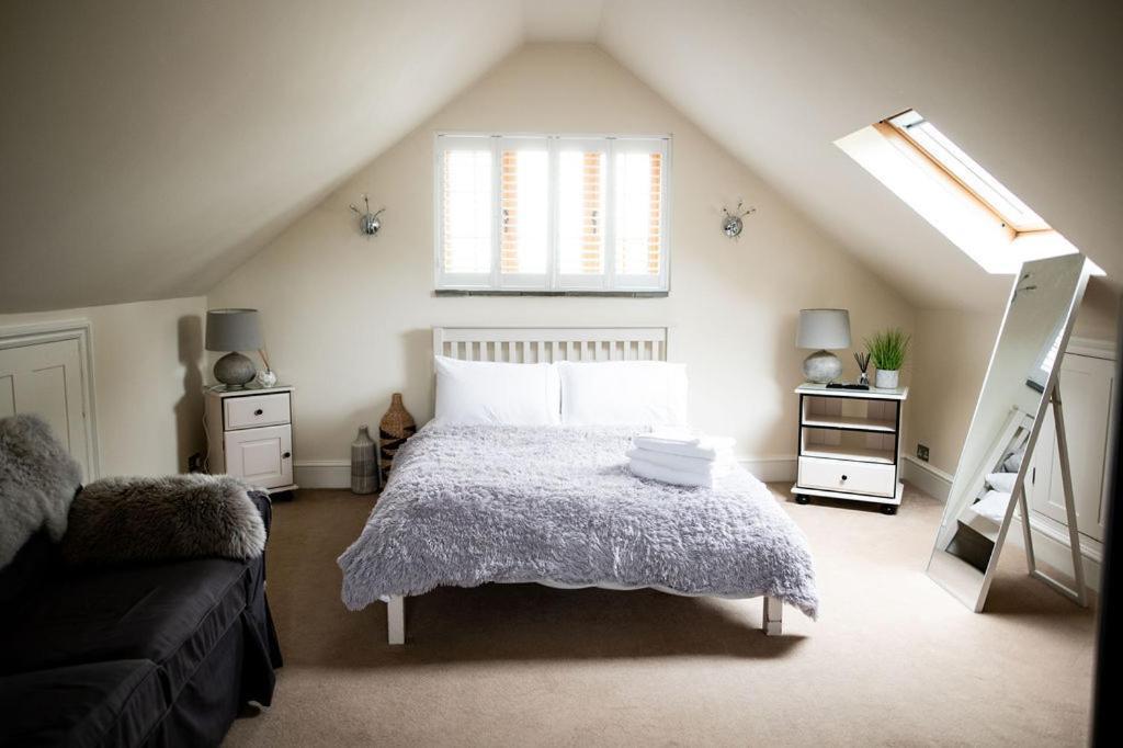 The Anchorage & The Tackleshed Hotel Llancarfan Room photo